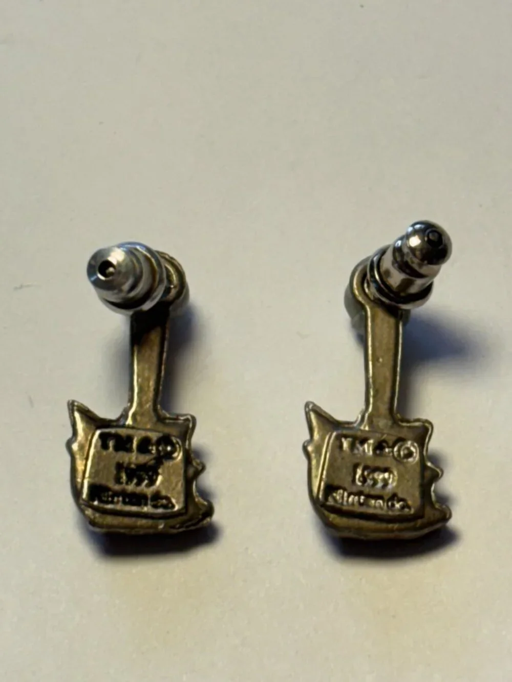 Vintage Nintendo Silver Tone Metal Pokéball Drop Pokémon Jigglypuff Earrings